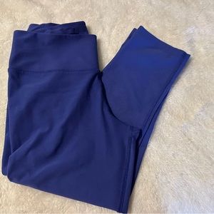 Dry fit Nike pro XS blue crop
